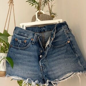 Levi Jean shorts size 26